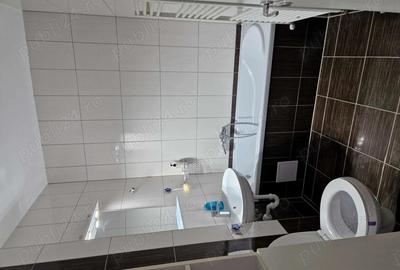 Apartament cu 3 camere semidecomandat în Bartolomeu - 6
