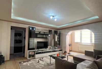 Apartament cu 3 camere, 87mp, zona Campia Turzii