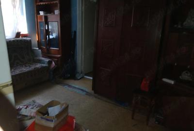 Apartament cu 2 camere nedecomandat în Calea Aradului