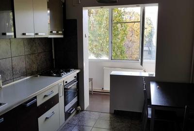Apartament cu 3 camere decomandat, mobilat în Berceni - 6