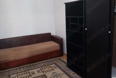 Ap. 2cam. ( Studen?esc!) Ofer chirie. Zona vivo. Pre? 200 euro - 4