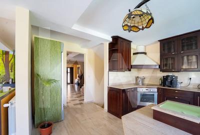 Vila exclusivista cu piscina si panorama de vis Cisnadioara - 11