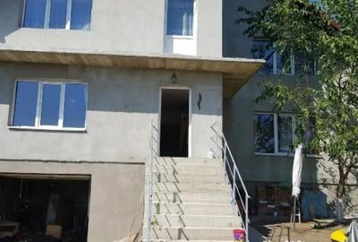 Casă cu 5 camere cu Teren 1000 Mp în Șcheia - 2