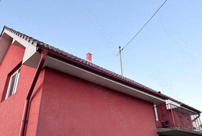 Casa de vanzare cu mansarda si gradina Casa de vanzare cu mansarda si gradina - 1