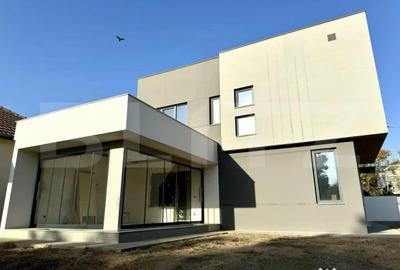 Casă cu 5 camere cu Teren 1355 Mp în George Enescu - 6