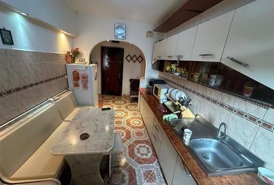 Ap 3 cam, Sud P-uri, 76 mp utili, et4/4 cu acoperis,CT,imbunatatit - 2