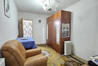 Apartament cu 3 camere decomandat în Războieni - 2