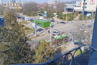 Apartament cu 3 camere semidecomandat în Drumul Taberei - 1