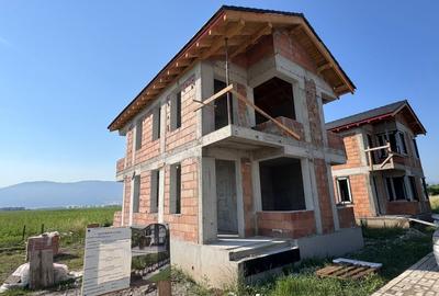 Casă individuală cu 4 camere cu Canalizare în Sud-Est - 18