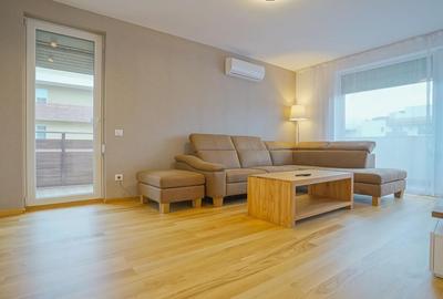 Apartament cu 2 camere decomandat în Tractorul - 1