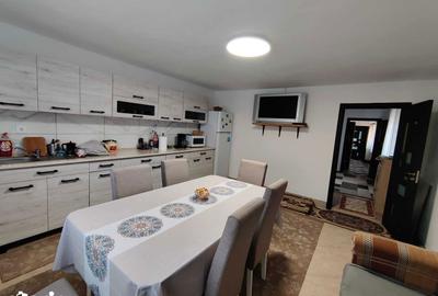 Casă cu 4 camere cu Teren 540 Mp în Șura Mare