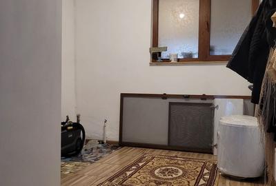 Casă individuală cu 5 camere cu Canalizare în Km 5 - 23