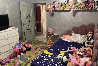 Vand apartament 2 camere + boxa - 8