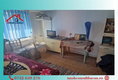 Casă cu 3 camere cu Teren 1877 Mp în Est - 2