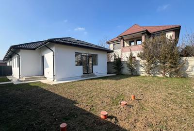 Casă individuală cu 4 camere în Domnești