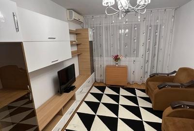 Apartament cu 3 camere decomandat în Berceni