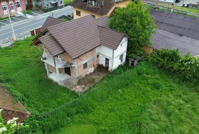 Casă cu 5 camere în Berislăvești - 2