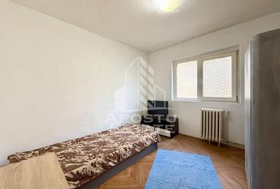 Apartament 3 camere, centrala proprie, ideal pentru muncitori, Lipovei Apartament 3 camere, centrala proprie, ideal pentru muncitori, Lipovei - 4