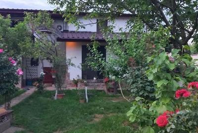 Casa si teren 1815 m - 2