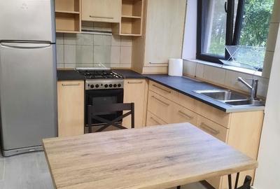 Apartament cu 3 camere decomandat în Central - 2