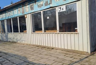 Spațiu comercial, de 180 mp, în Central - 4
