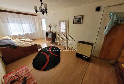 Casă cu 4 camere în Filipeștii de Târg - 12
