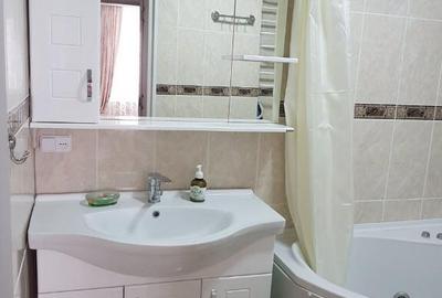 Apartament cu 2 camere decomandat în Astra