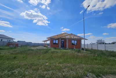 Casă cu 3 camere în Leș - 4