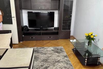Inchiriez apartament 2 camere decomandate Ia?i Podul Ro? 5 minute de faculta?i, - 2