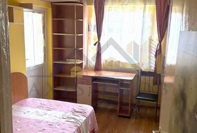 Apartament cu 3 camere semidecomandat în Micro 3 - 10