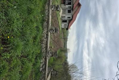 Casă cu 6 camere în Ceauru - 4