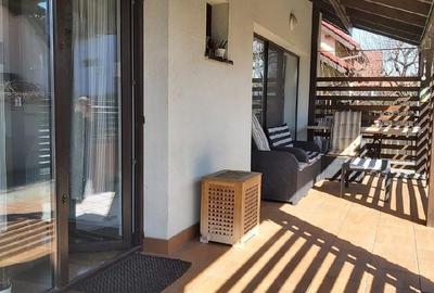 Casă cu Teren 350 Mp în Central - 2