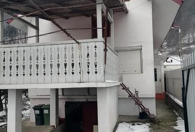 Casă cu 3 camere în Central - 19