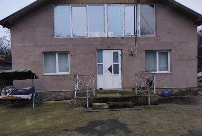 Vand casa pascani str ciprian porumbescu - 2