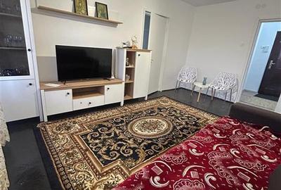 Apartament cu 2 camere decomandat în Podu Roș - 2