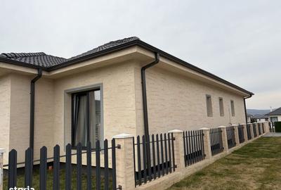 Casă cu 3 camere cu Teren 498 Mp în Unirea - 15