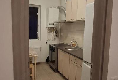 Garsonieră decomandată, mobilată în Apărătorii Patriei - 2