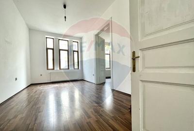 Spatiu de birouri, 3 incaperi, 69 mp, Palatul Blau Ullmann Spatiu de birouri, 3 incaperi, 69 mp, Palatul Blau Ullmann - 6