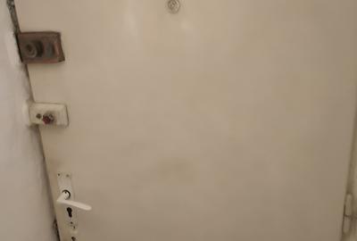 Garsonieră decomandată în 1 Mai - 1