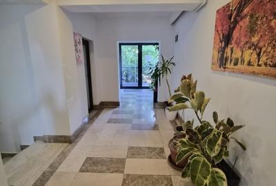 Apartament cu 5 camere decomandat, mobilat în Aviației - 34