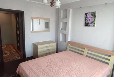 Apartament cu 2 camere decomandat în Drumul Taberei
