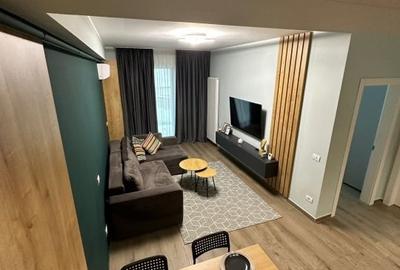 Apartament cu 2 camere decomandat, mobilat în Central