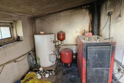 Casă de vânzare în Golești – locație excelentă lângă muzeu - 12