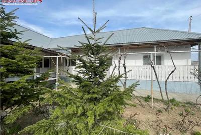 Casă cu 3 camere cu Canalizare în Niculițel - 12