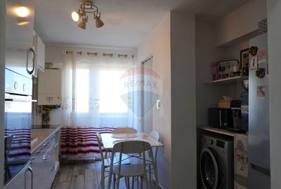 Apartament cu 3 camere decomandat în Calea București - 6