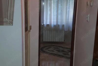 Garsonieră decomandată în Eroii Revoluției - 2