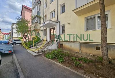 Apartament cu 2 camere semidecomandat în Vasile Aaron - 3