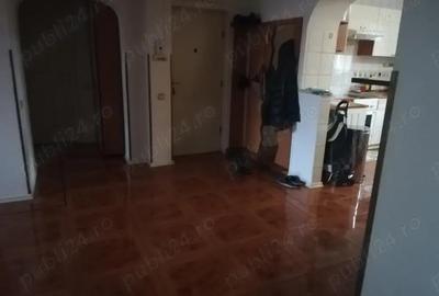 Vand apartament 4 camere cu garaj Micul Dallas - 2