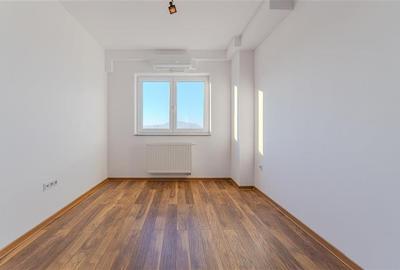 Apartament cu 4 camere decomandat, mobilat în Tractorul - 11