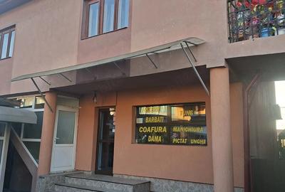 Spațiu comercial, de 250 mp, în Central - 3